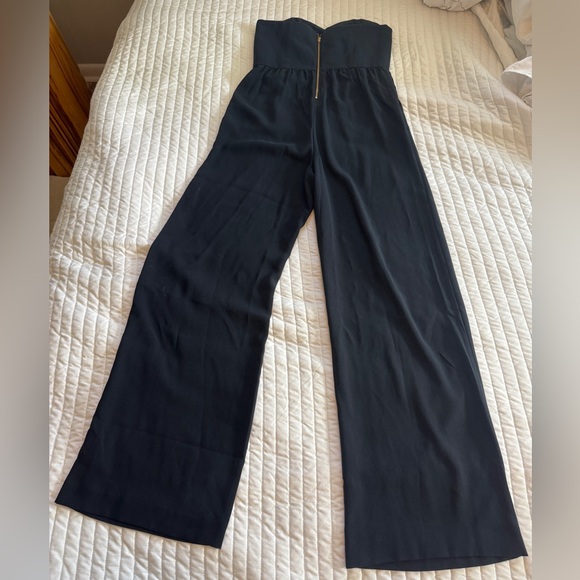 Lilly Pulitzer Black and Gold Strapless Jumpsuit. Size 6 - Picture 5 of 11